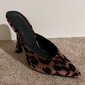 TOPSHOP Freaking Ahhmazing Leopard Mules
